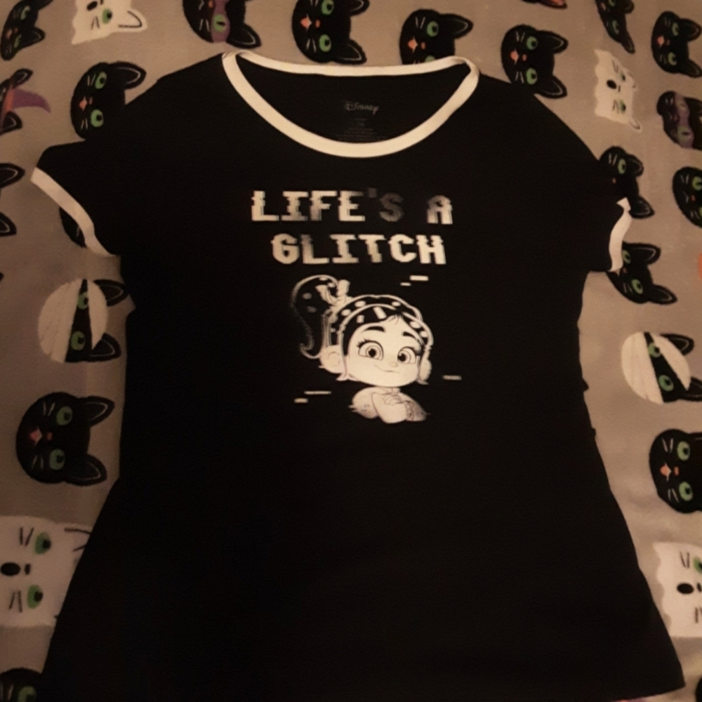 Disney Vanellope Ringer Tee Juniors 2XL Woman's Large Black White NWOT